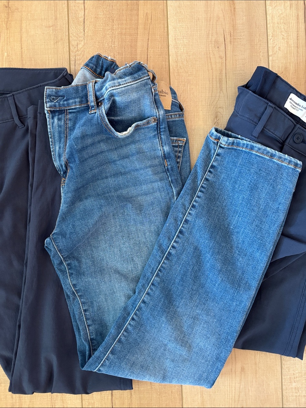 Abercrombie kids boys set of 3 PANTS 15/16 - Picture 4 of 8